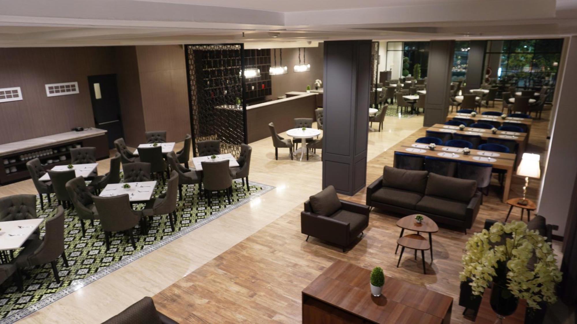 Rivoli Hotel Jakarta Exterior photo